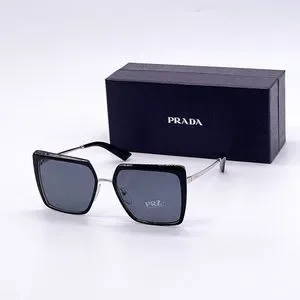 サングラス PRADA Woman Sunglasses Black SPR 14W POLARIZED 1AB-5Z1 Sunglasses Prada PR 14 WS 1AB5Z1 Black Dark Grey Polar